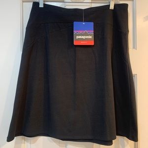 New with Tags Patagonia Women’s Black Vitaliti Skirt
Size Medium